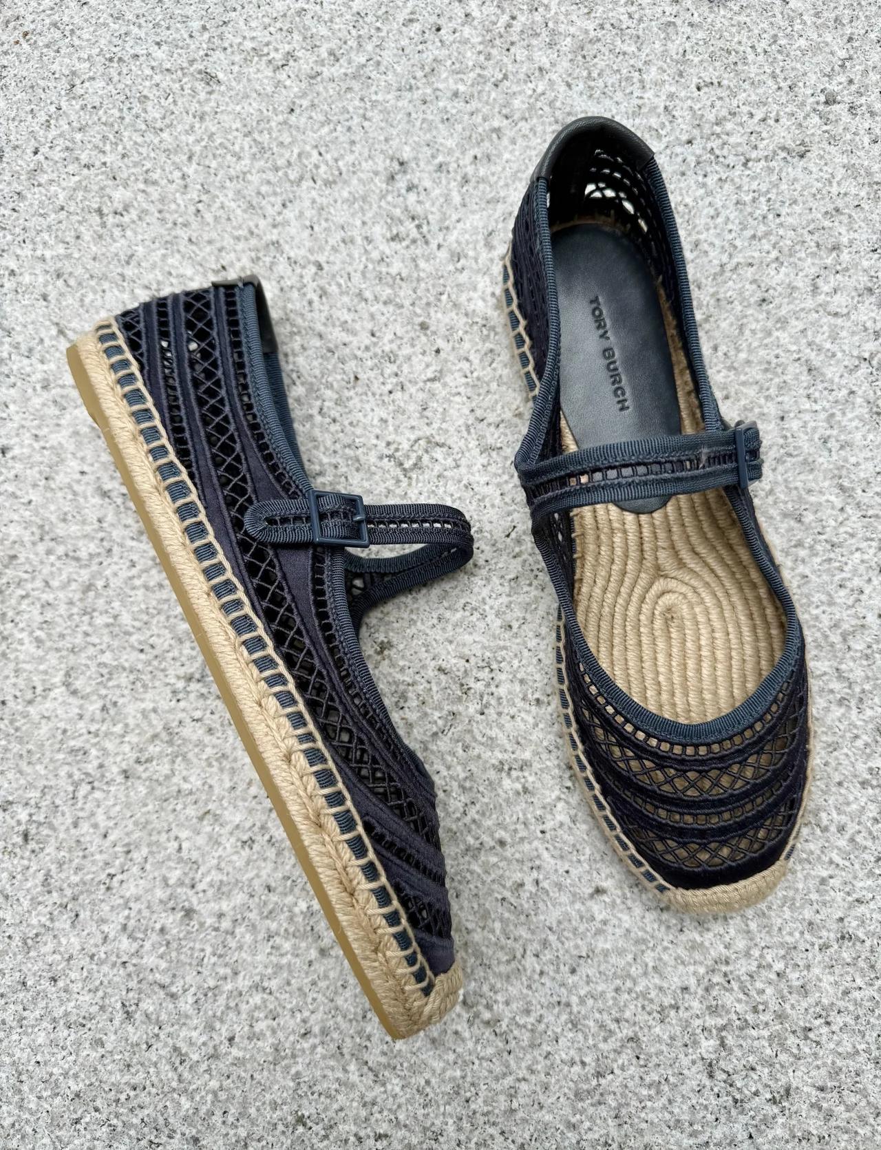 TORY BURCH｜草编镂空玛丽珍鞋
ToryBurch
鞋控の日常
美鞋分享