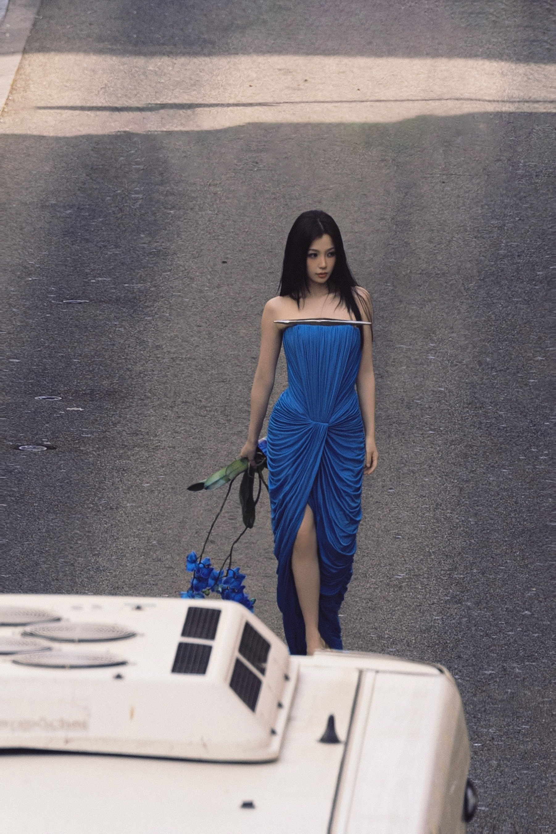 很有末世文女主的感觉啊这张… 