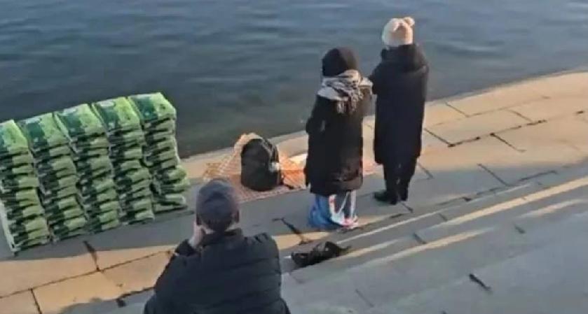 近日听闻一件离谱事，有人竟“放生”大米和矿泉水。中国佛教协会明确表示，此举不仅折