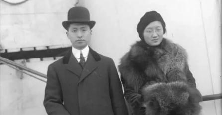 1908年，20岁外交天才顾维钧，被迫娶了18岁张润娥。婚后，他宁愿睡沙发也不碰