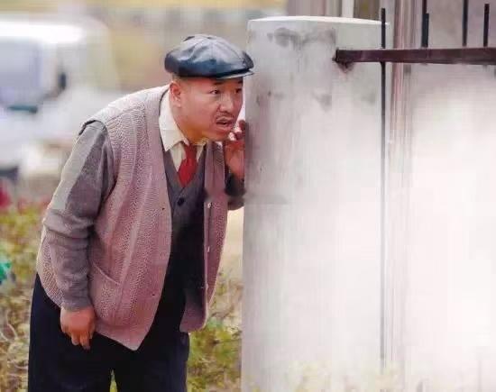 《球迷沙龙》从两个小时变成一个小时，是有道理的。这节目啊，也就主持人和顾老师，在