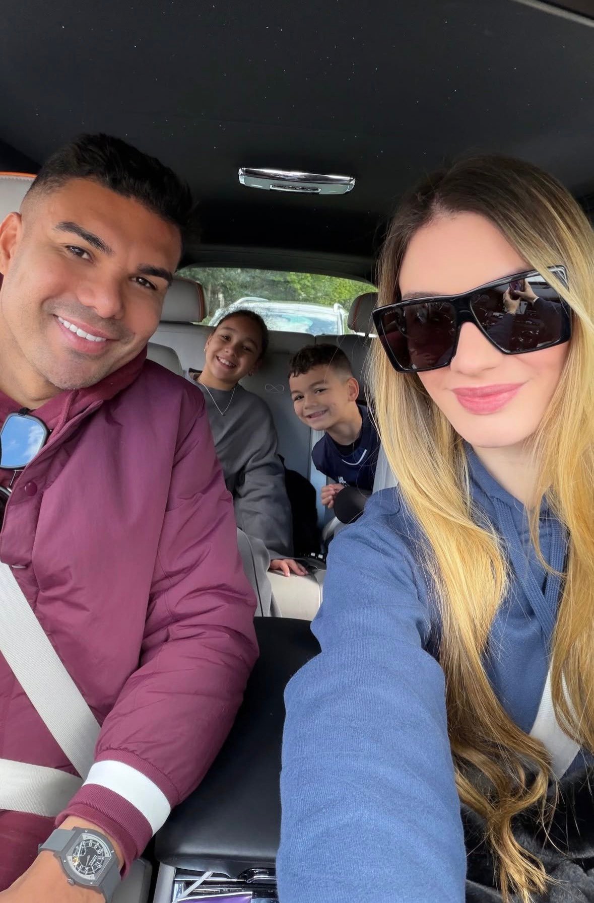 卡塞米罗一家曼联