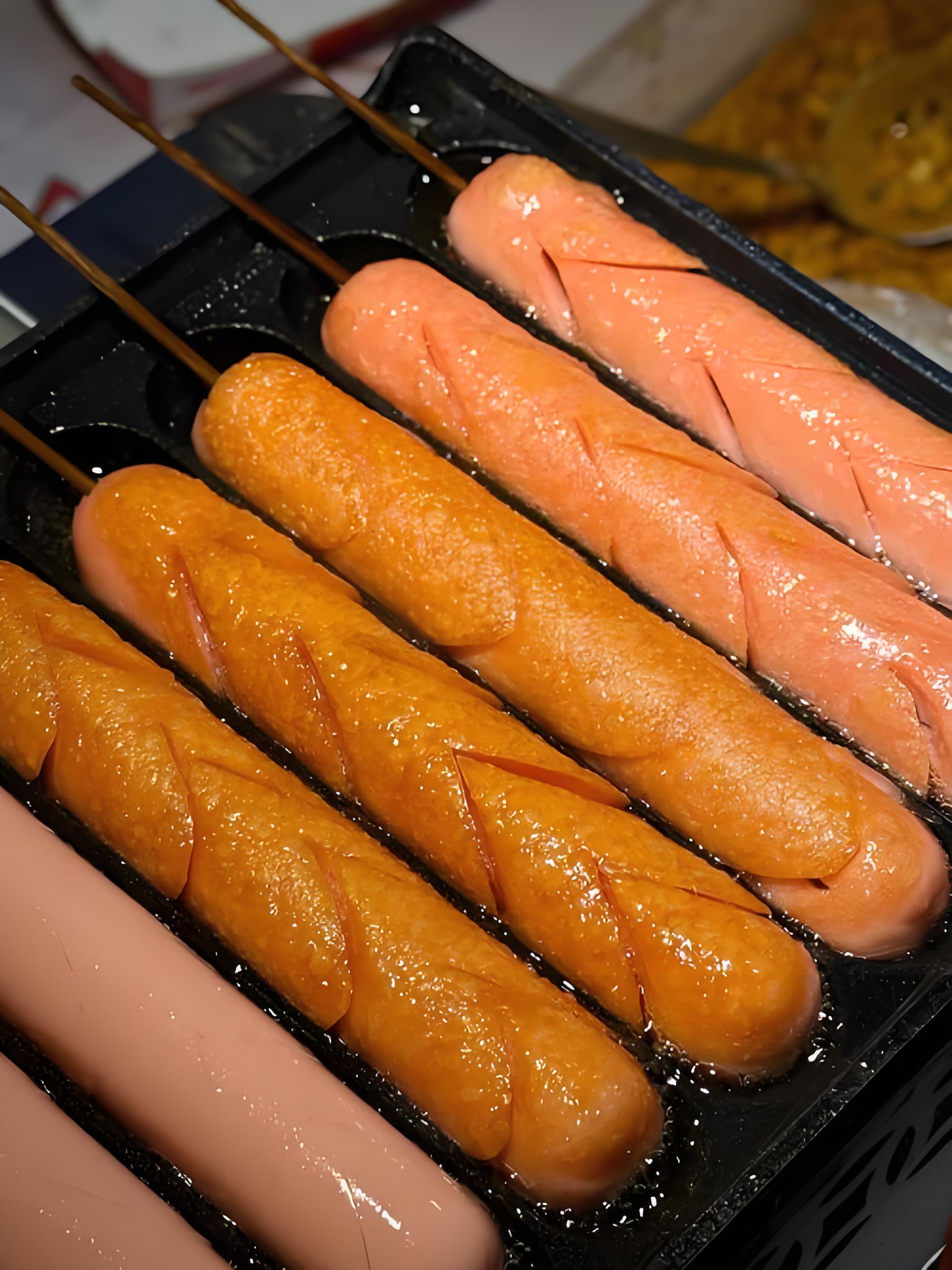 淀粉肠进入瑜伽裤时代家里的神兽很爱吃，我本人表示欣赏不来，我只吃火腿肠，有一样的