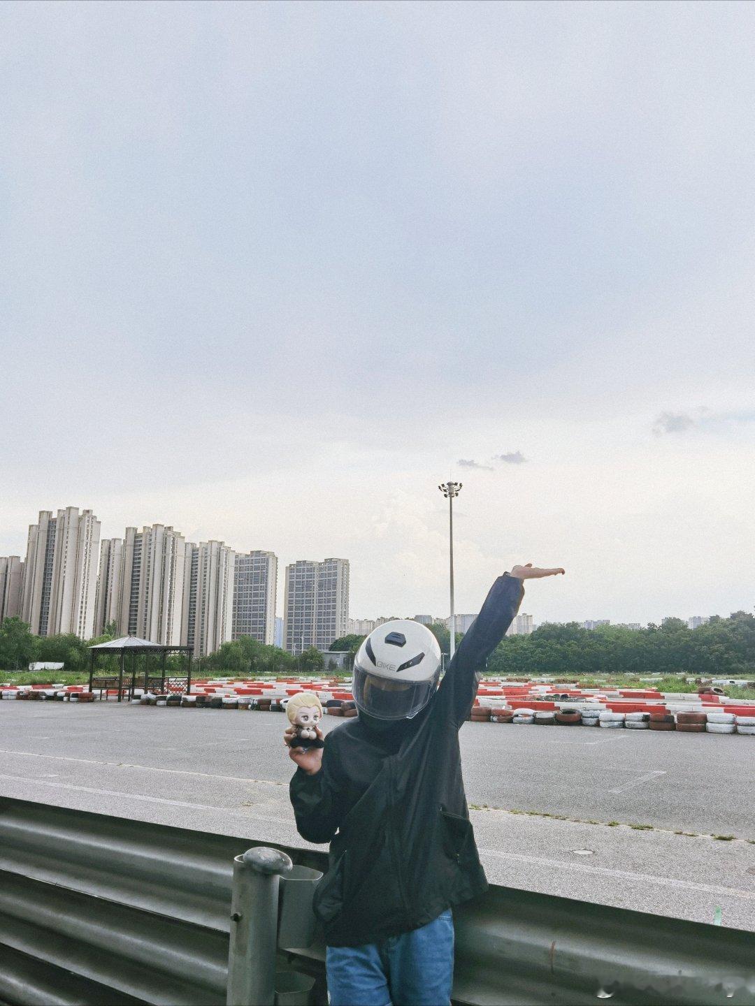飞驰人生 😑雷暴雨天练车真呀么真刺激。 太原