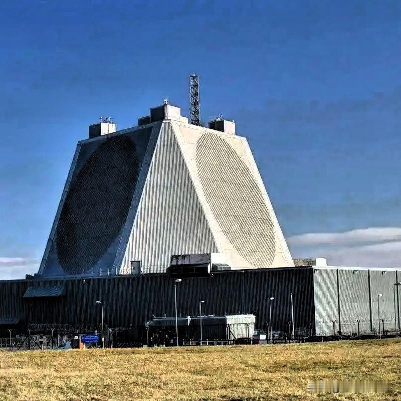 【 日本导弹防御系统，加速升级，野心勃勃】

近年来，日本的导弹防御系统正以前所