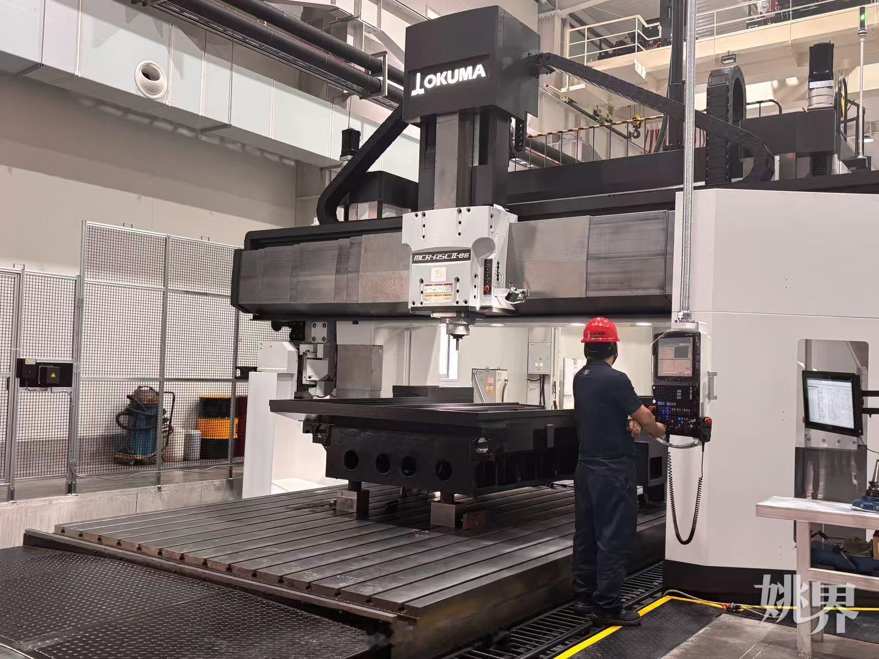 浙江余姚企业二十年磨出国产机床高精尖 宁波天瑞精工2006年成立，深耕高端机床二