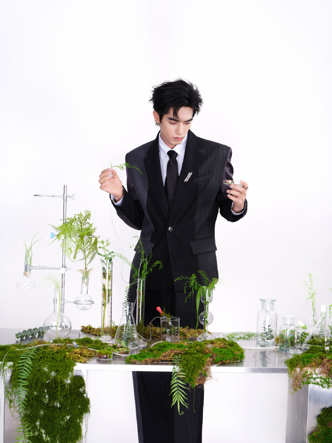 宋威龙花点儿心思装扮心情宋威龙装扮心情来赴一场春日之约 花点儿心思，装扮心情，来