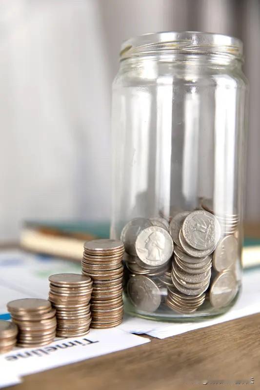 钱不是拿来存的，是拿来花的！

这句话不知道害惨了多少年轻人～～

只有那些真正