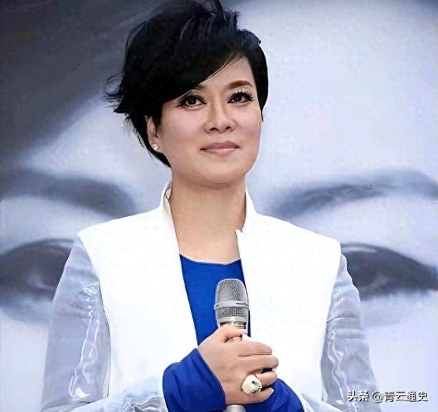 放弃260亿遗产带女赴美：62岁毛阿敏的顶级人间清醒
