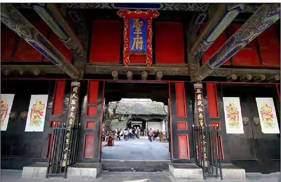 孔府、钱家千年繁衍不衰的真相
 
中国上下五千年历史，任何家族都始终逃不开“富不