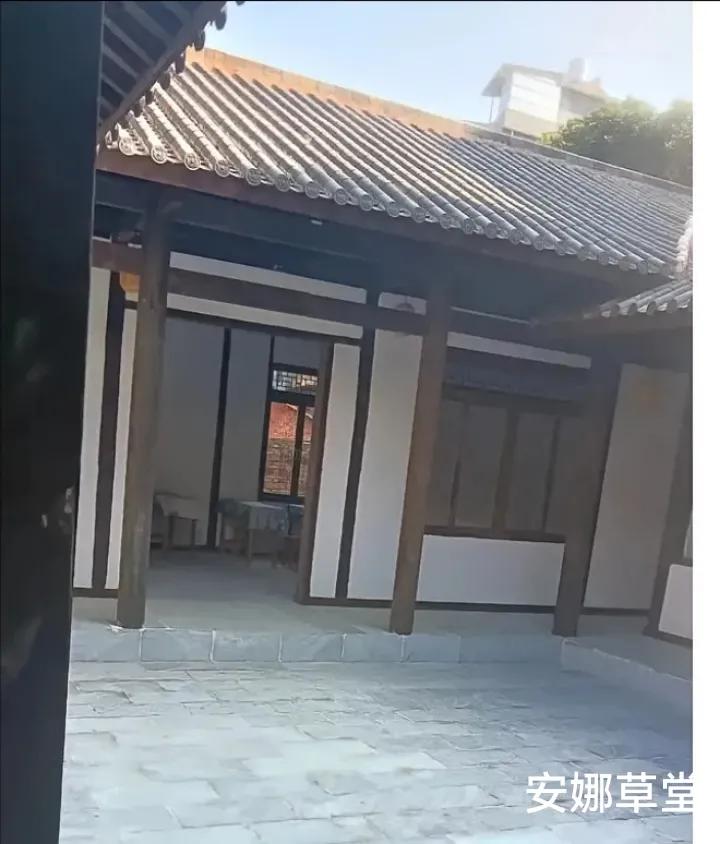 富宁县一中安娜草堂和宿舍究竟长哪样？有网友晒出了实图！
最近几天，云南省文山市富