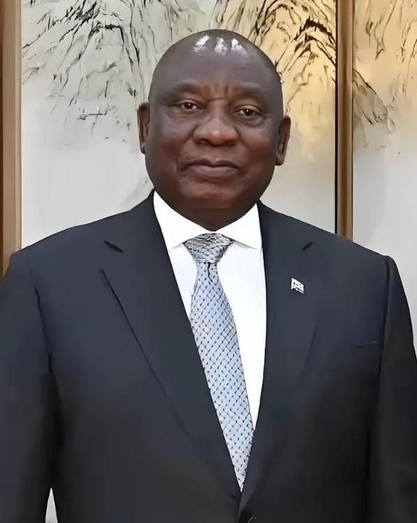 南非这一刀，砍得真狠！中国钢企在非洲彻底“芭比Q”了。
 
就在3月20日，南非