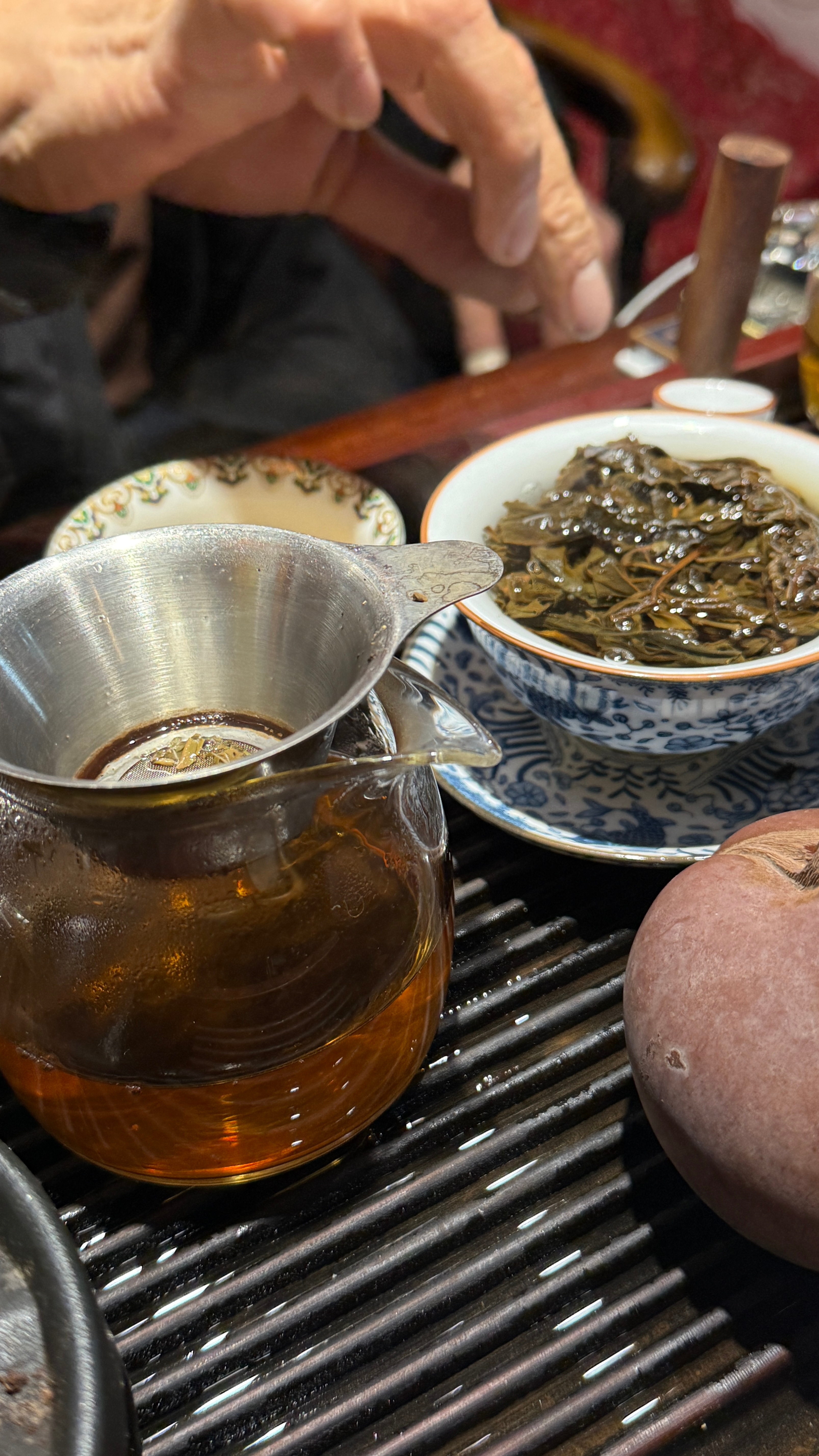 我生活在丽江古城，远离城市的吵闹。守着自家小院，迎接每一位陌生远道而来的客人。平
