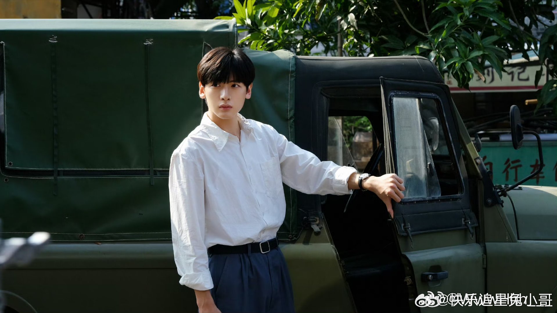 翟潇闻音乐节宣传新剧 怀揣赤诚对待每一部作品，翟潇闻音乐节用心宣传《你好1983