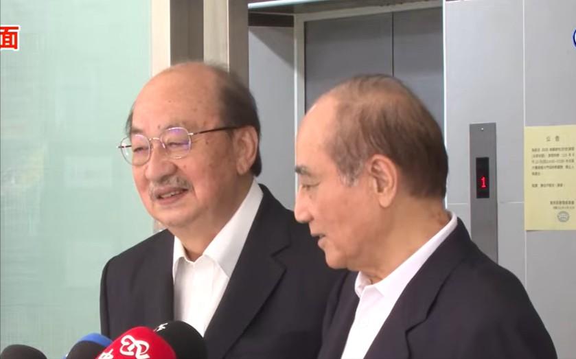 前立机构负责人王金平上午专程赴立院，拜会民进党“立委”柯建铭。
王金平称此次为纯