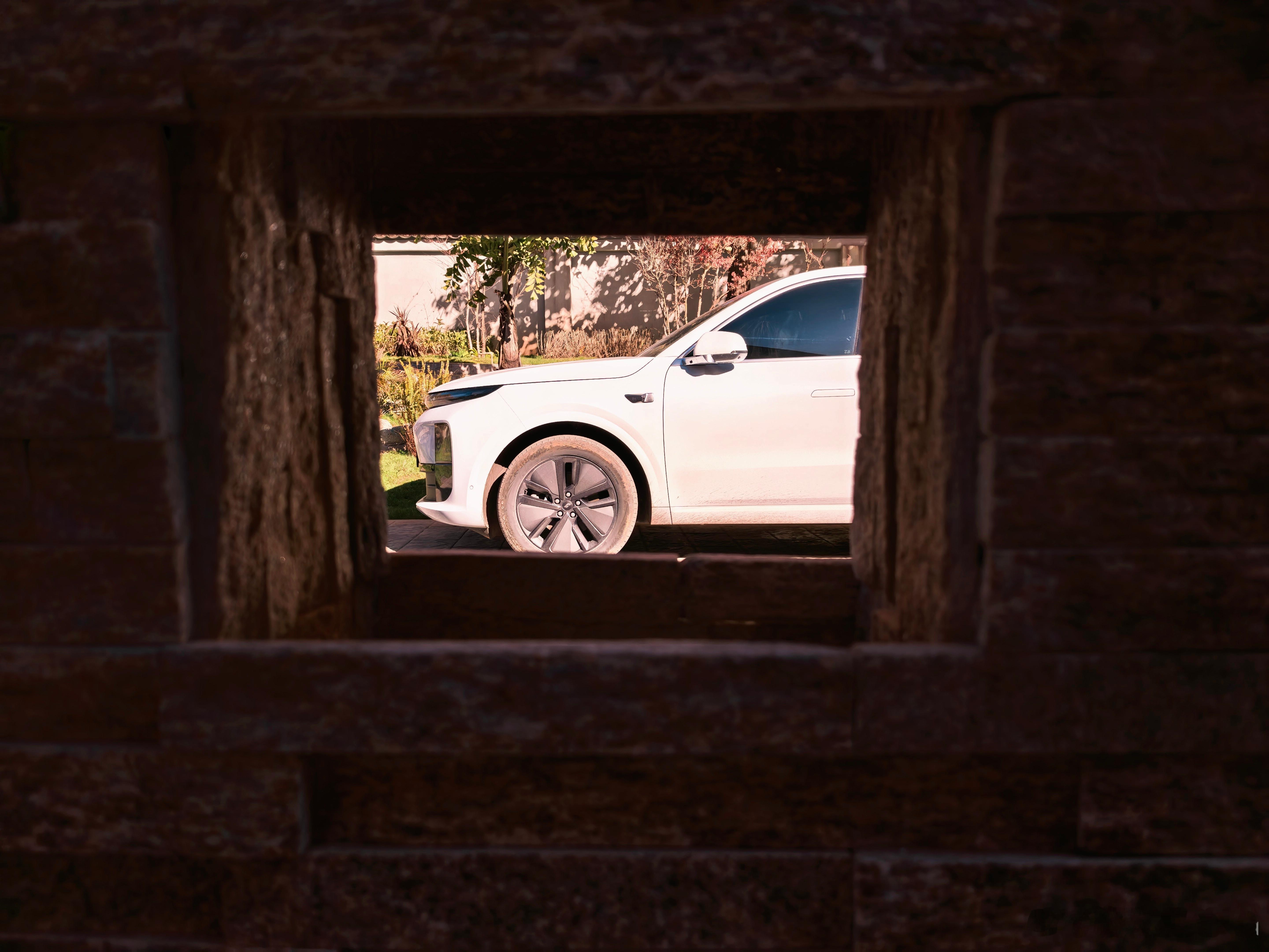 早呀，很多事真的不能等，等来了合适的时间，却没了当时的心情，那些搁置的念头，最后