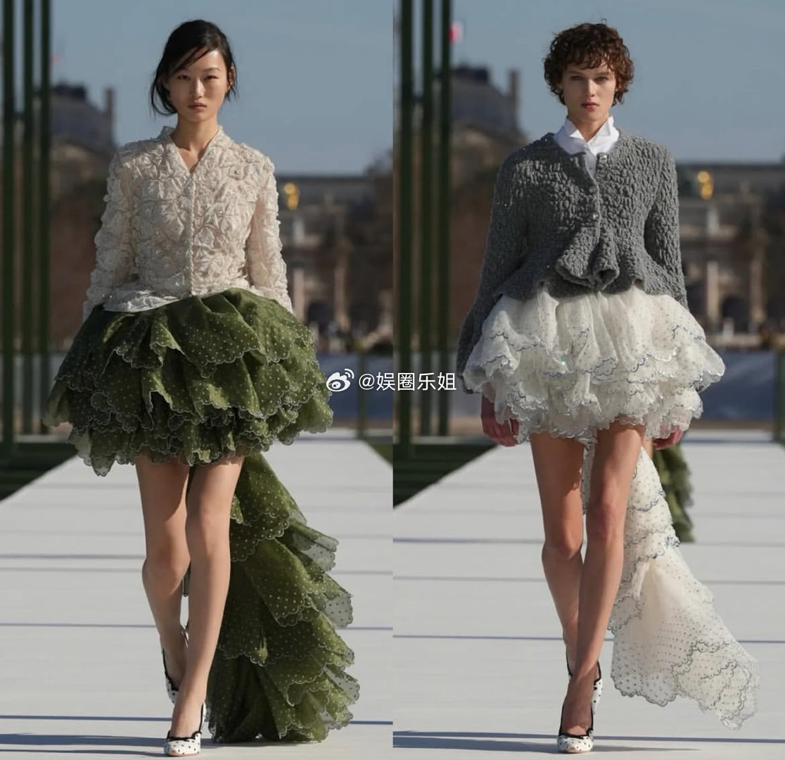 迪奥2026秋冬女装秀场直击｜第一部分由乔纳森·安德森操刀的DIOR 2026秋