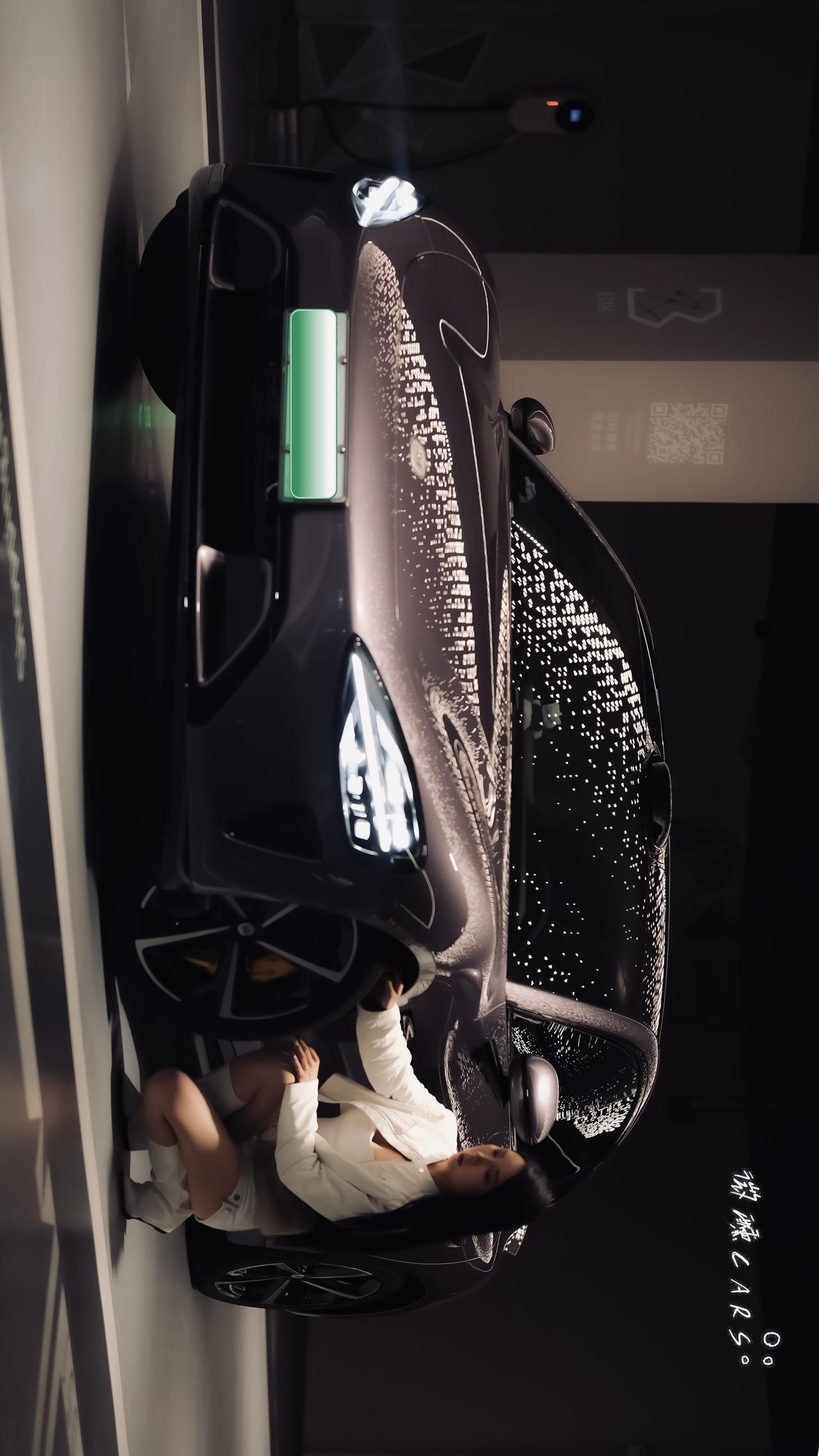 小米Su7车主都这么漂亮的吗？汽车拍摄 挡不住的颜值 小米Su7Max 美女车模