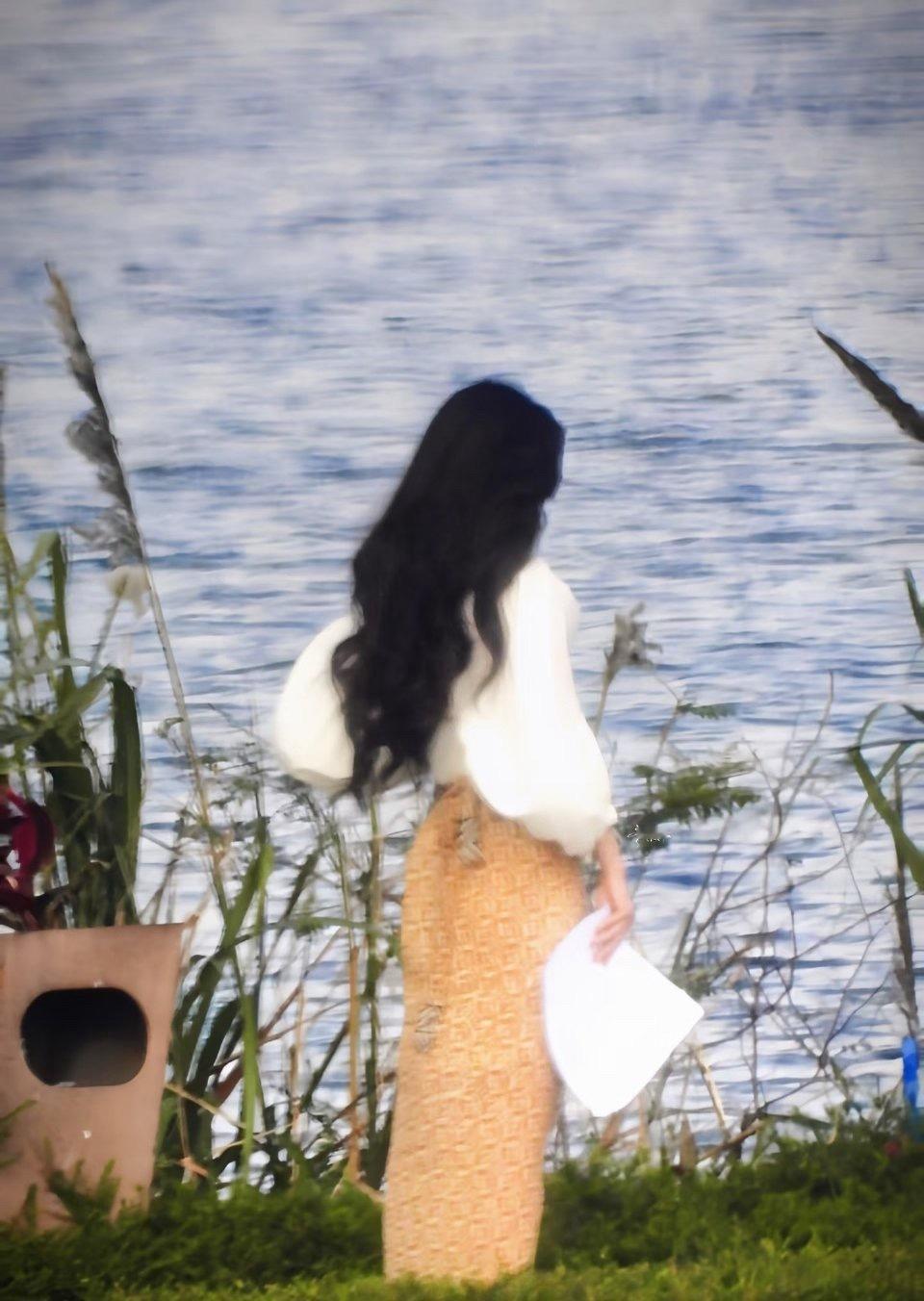 杨幂《末路狂花》这也太美了，我喜欢这个造型 