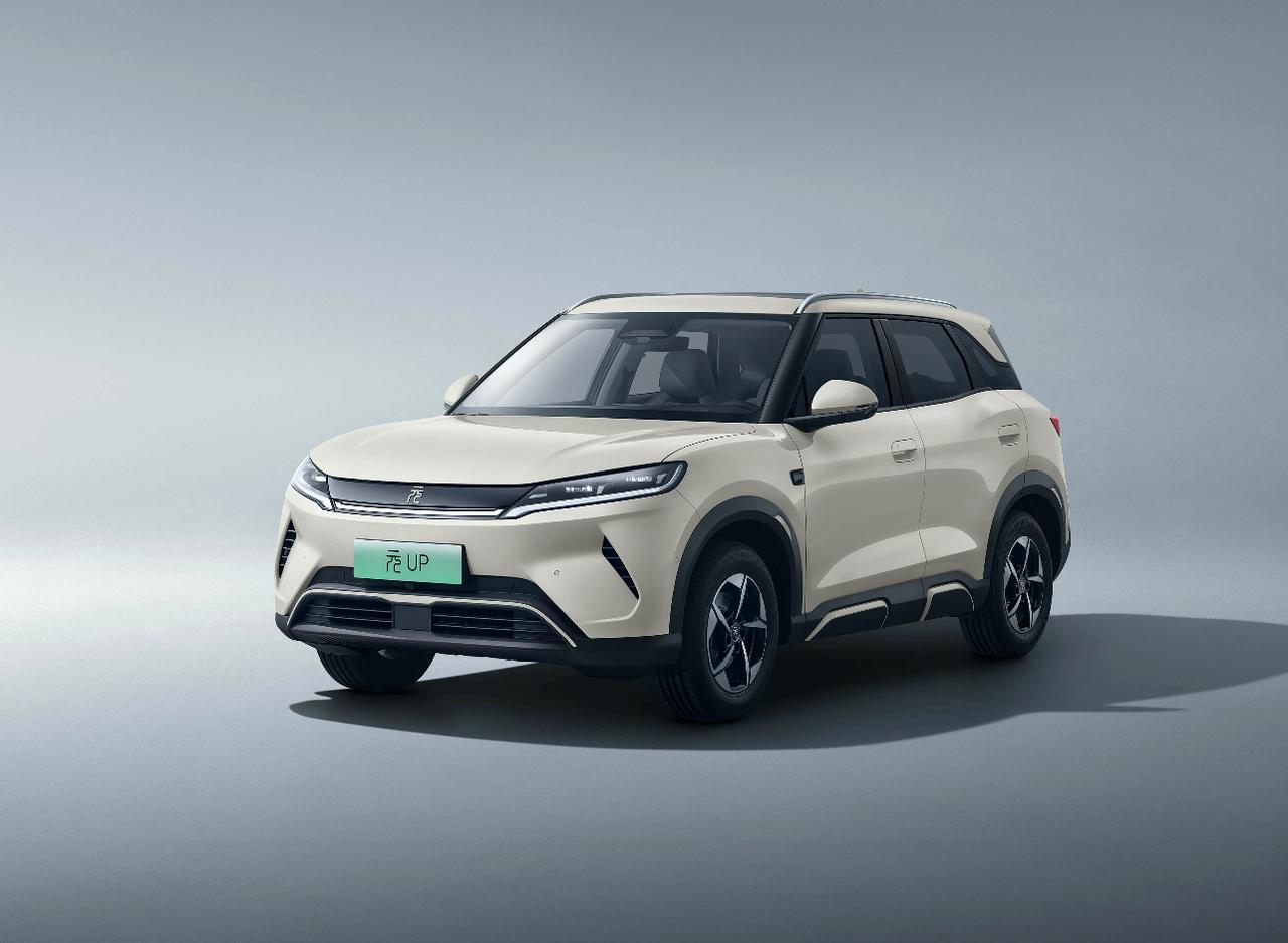 10万内纯电绕不开的比亚迪元UP？开一个月，优缺点很实在！

元UP给人的感觉就