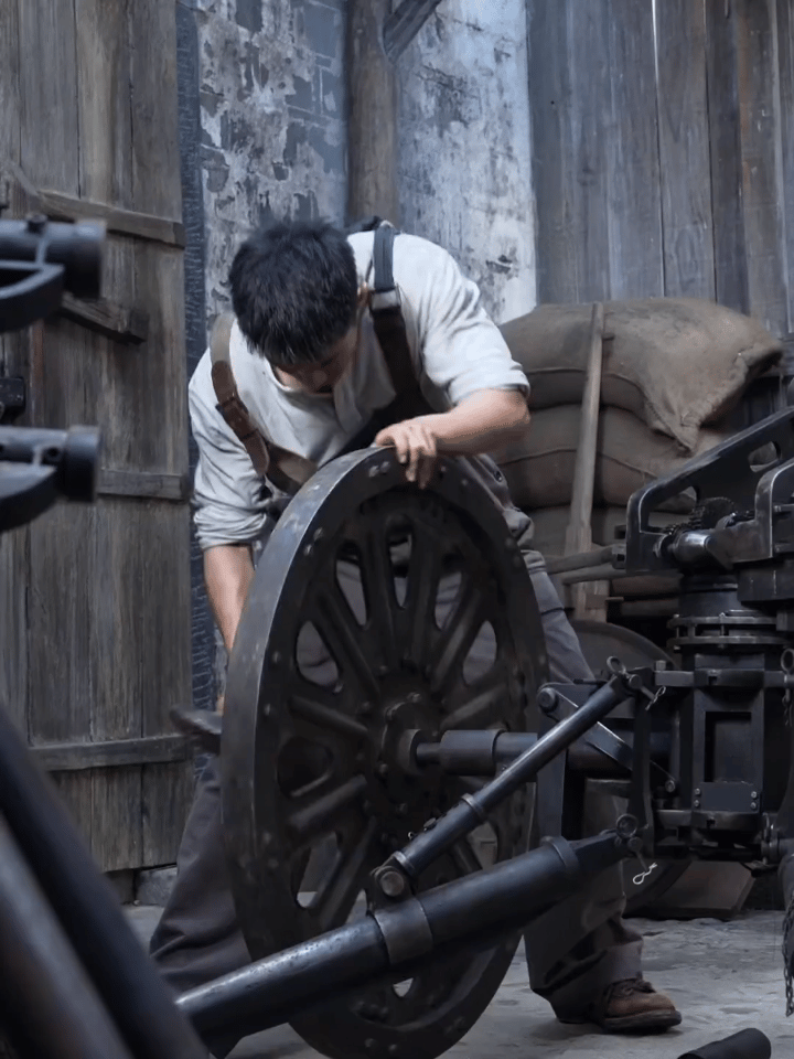 动图版小莫的片场日常