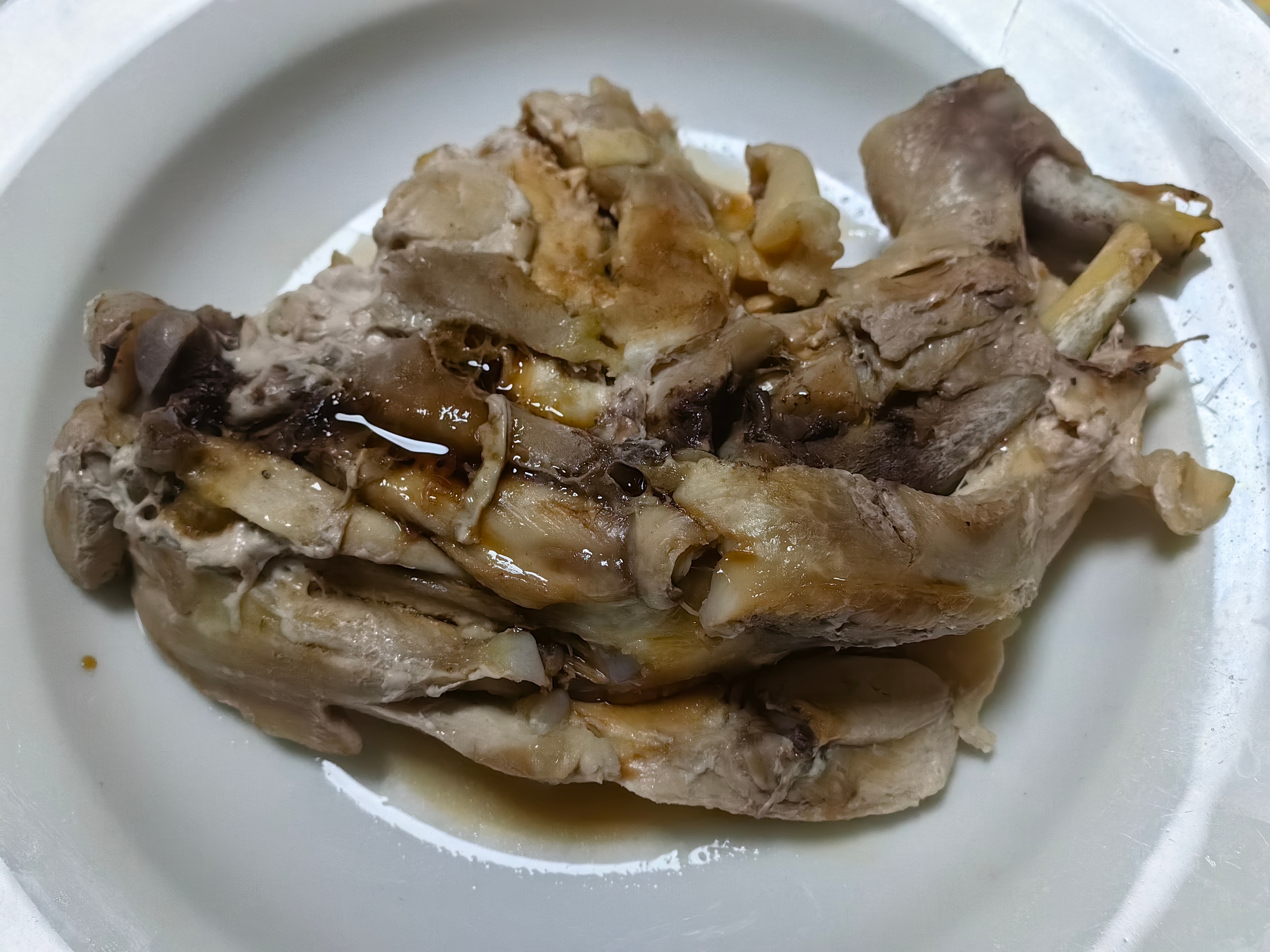 家常菜[超话] 鸡蛋炒苦瓜，五花肉炒菌菇，红烧鱼，蒸鸡腿。 ​​​