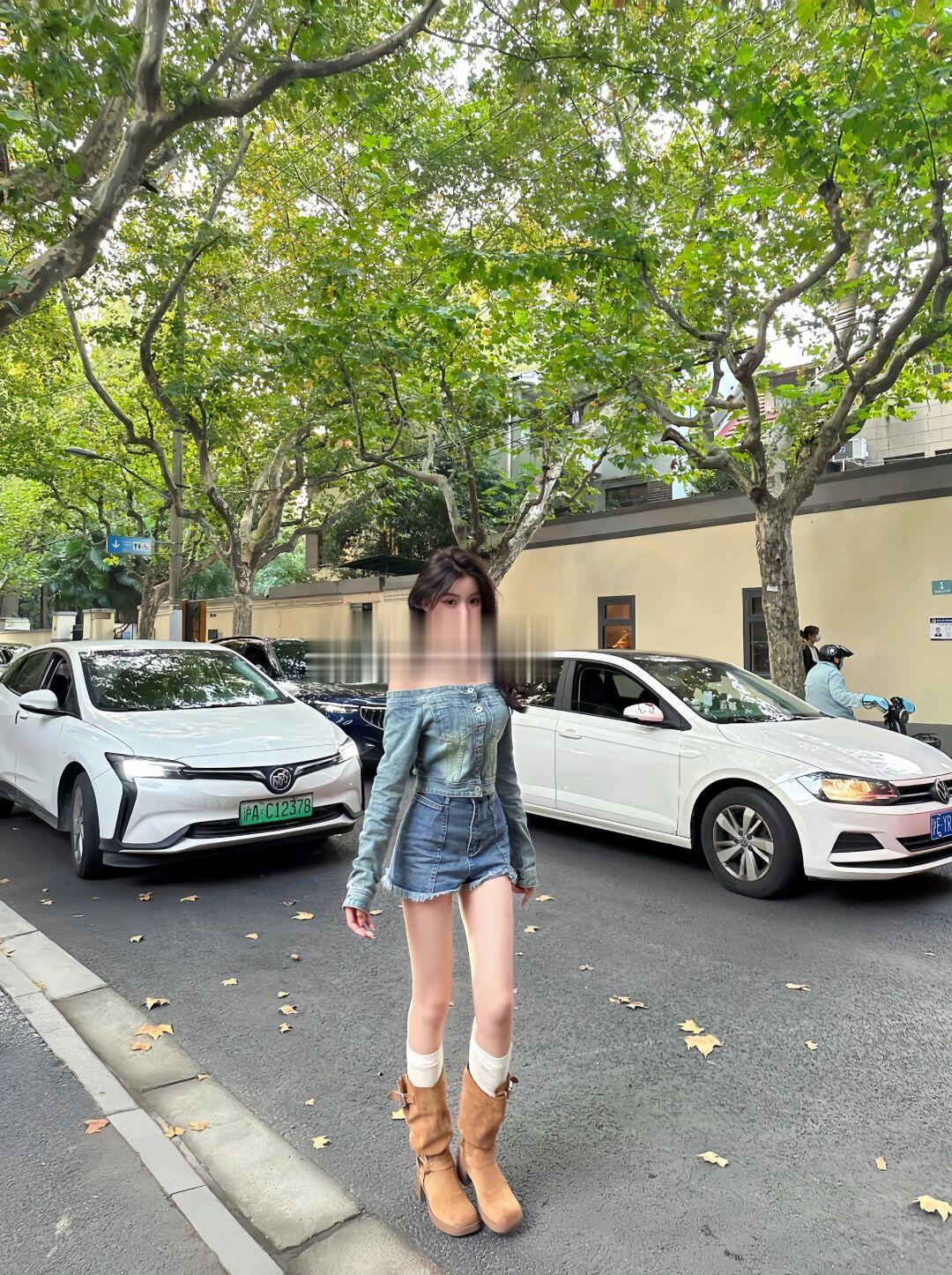 糟糕被偷拍了！！