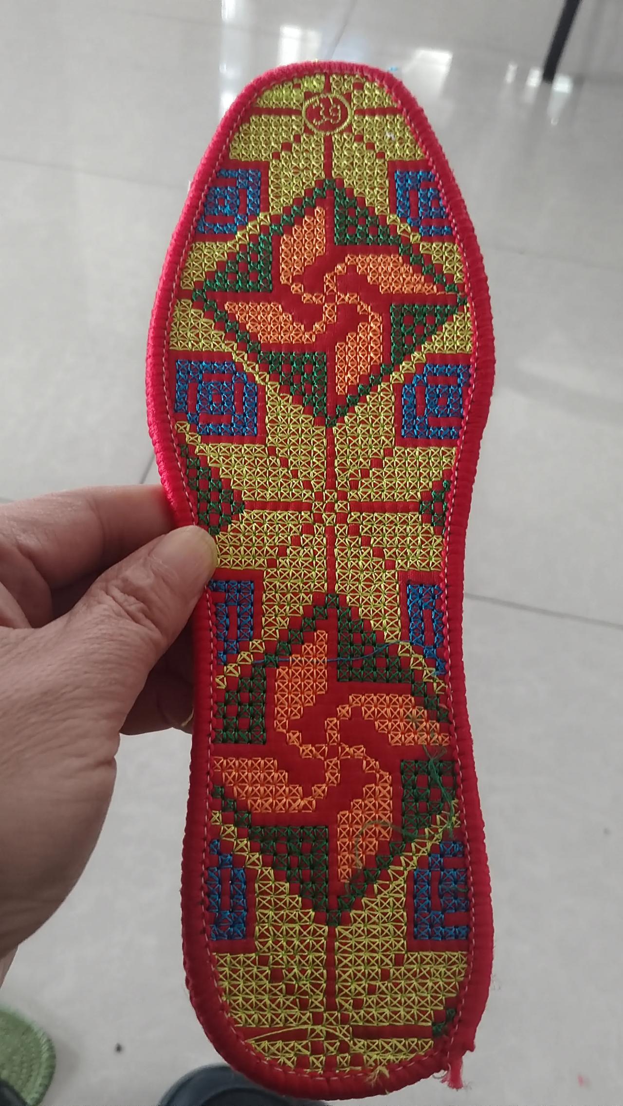 大家猜猜这个是什么，川渝贵地区很多人都见过，一般50/60/70后的女人们，大多