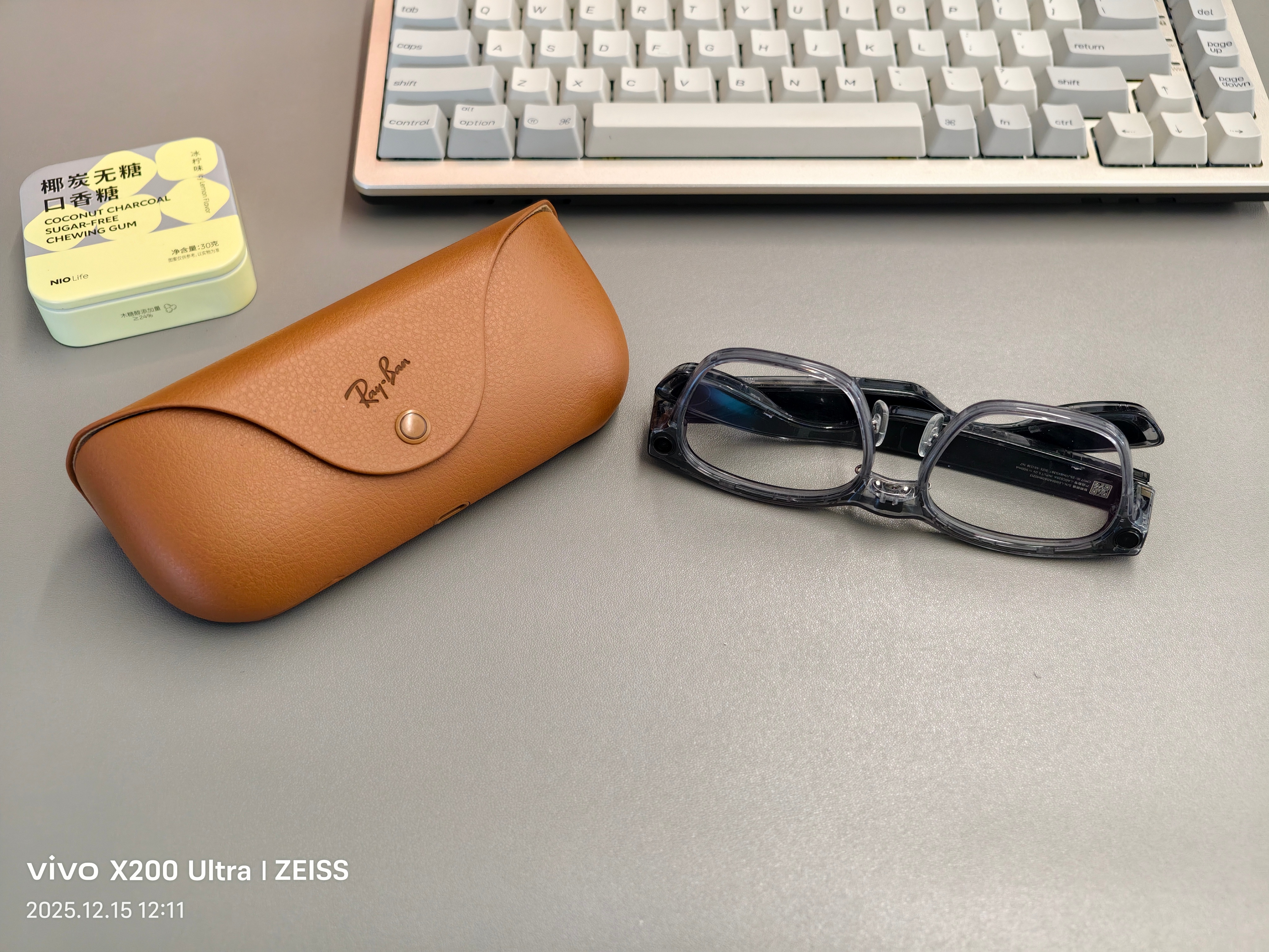 身体还是诚实的。因为佩戴舒适性问题，有了 Livis，就没咋戴过 Meta 了