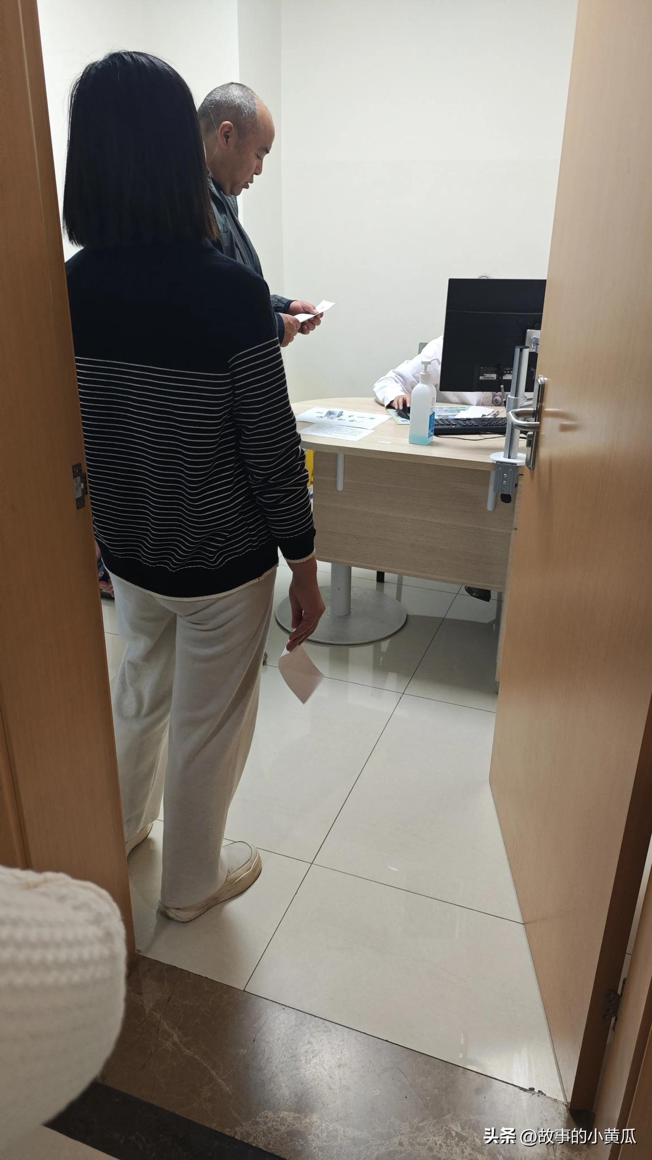 被动技能，只要是排队前面的必拉稀
本来便民门诊只是开药开检查
结果全部都在问诊，