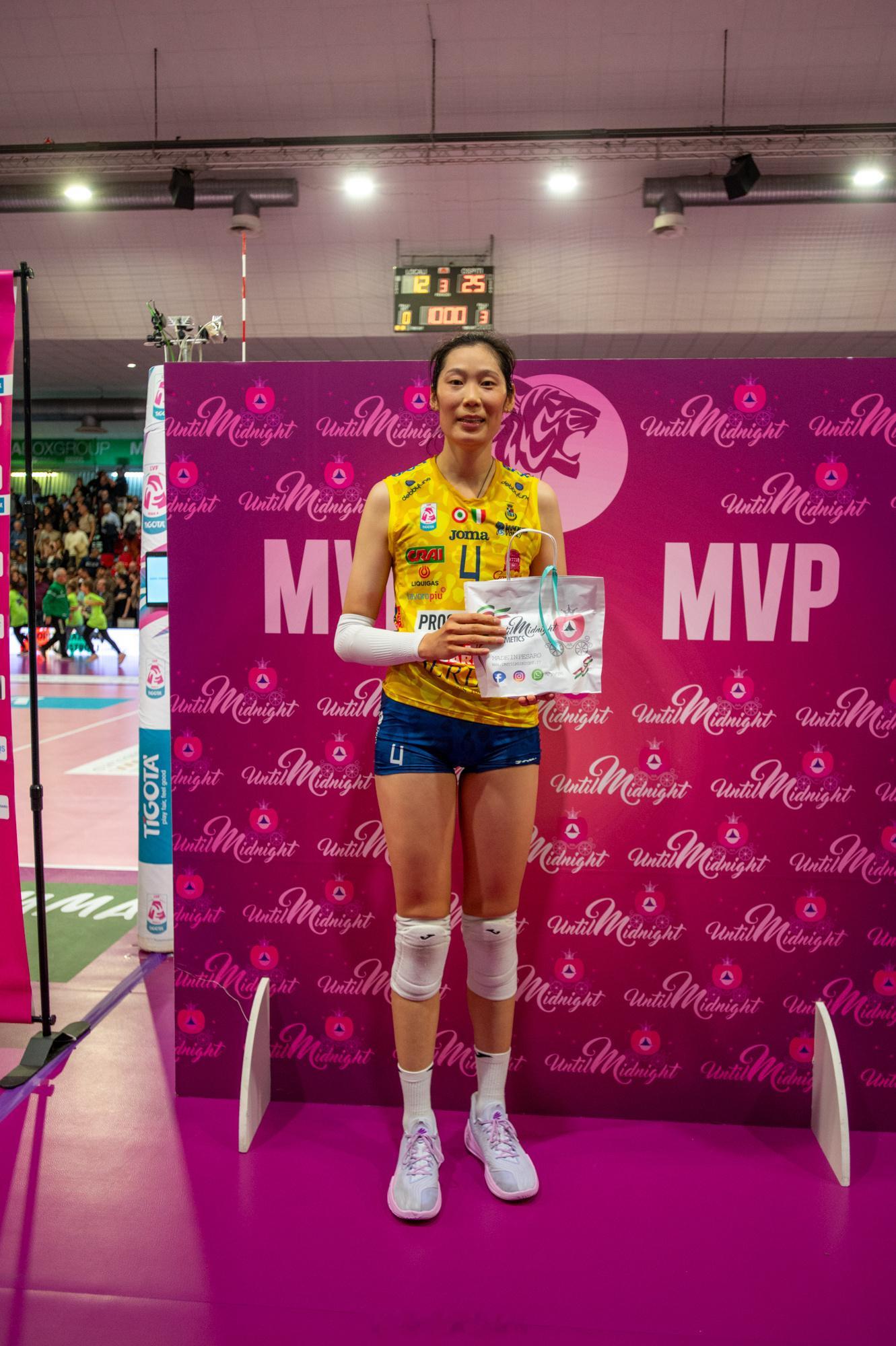 #朱婷[超话]##朱婷留洋第六季# mvp，与有荣焉！[酷][酷][酷] ​​​