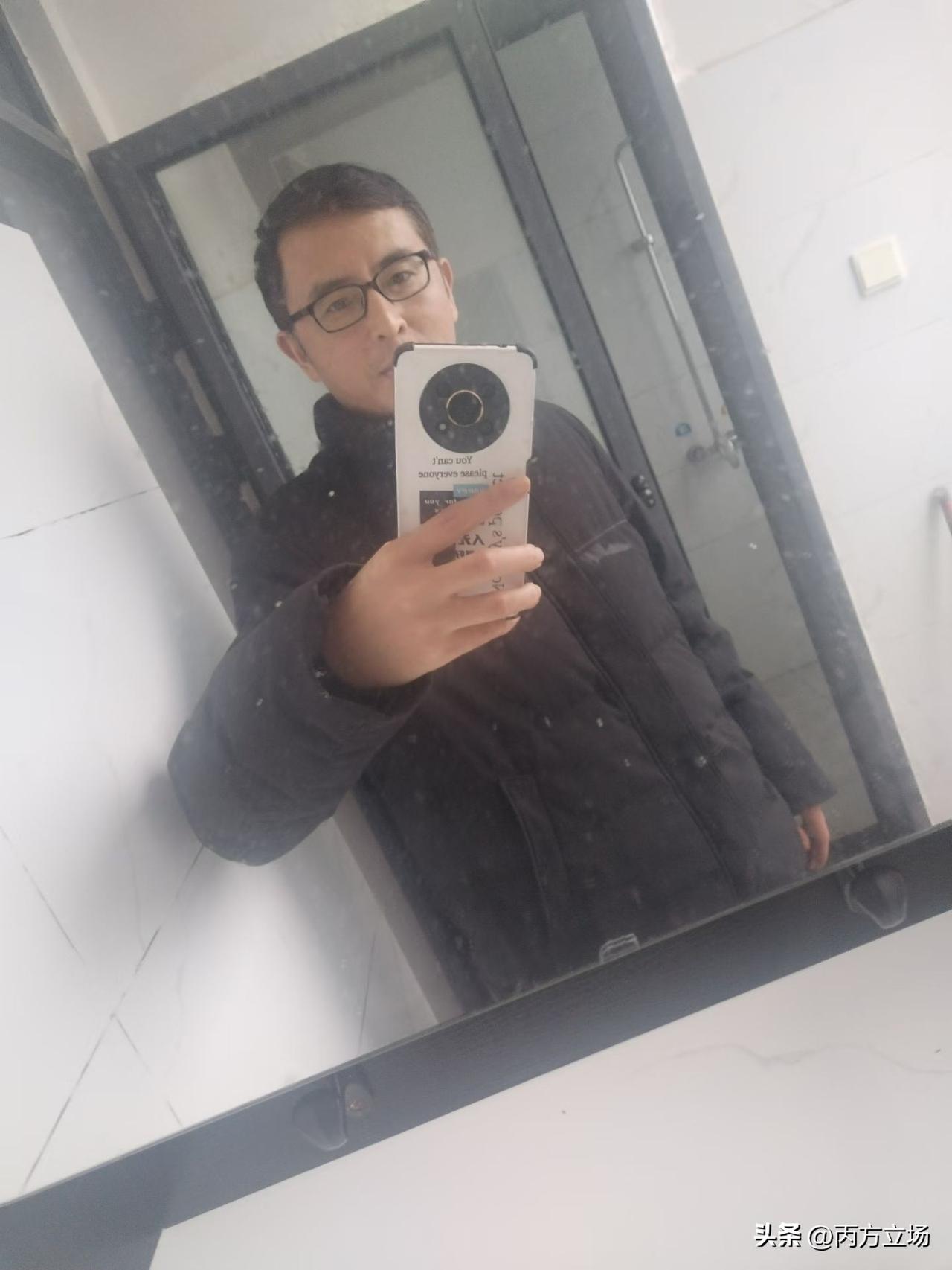 做生意这个事，说到底拼的就是本钱。本钱越大，阻力越小；本钱越小，连呼吸都费劲。