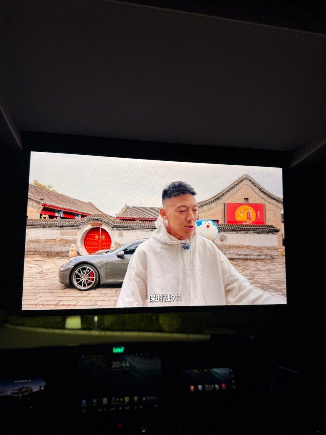 我爸说这问界M7开起来还挺好还有你家俩娃喜欢的噼里啪啦我很好奇是啥玩意儿于是 我