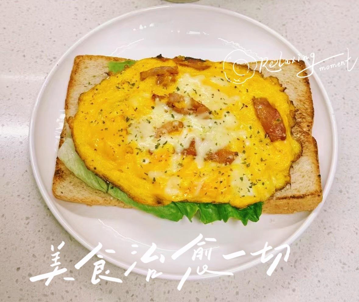 昨晚没睡好，醒来没精神🫩都说美食治愈一切，但今天的能量早餐都不好使，没能把我唤