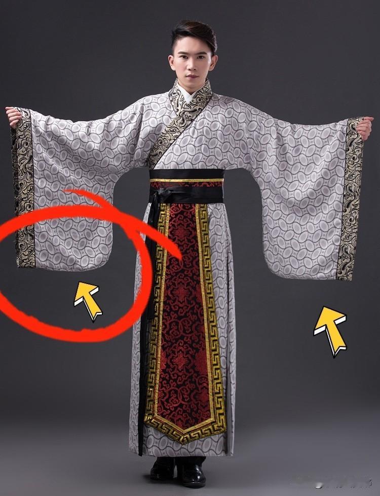 作为汉族（小脚趾确实两瓣）对汉服唯一有点疑惑的是，为什么汉服的袖口要开那么大，有