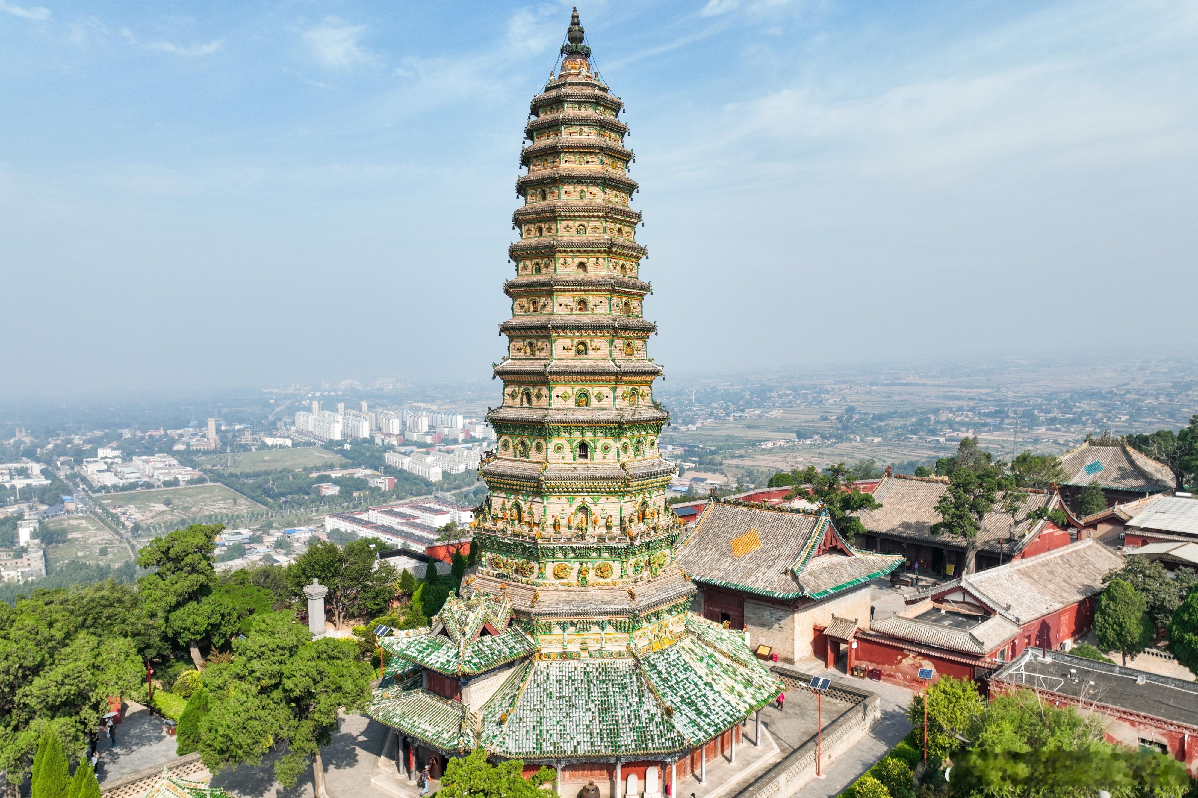广胜寺，诗意弥漫的佛国净土，心灵的栖息之所大家好！我想跟你们分享一次特别的经历。