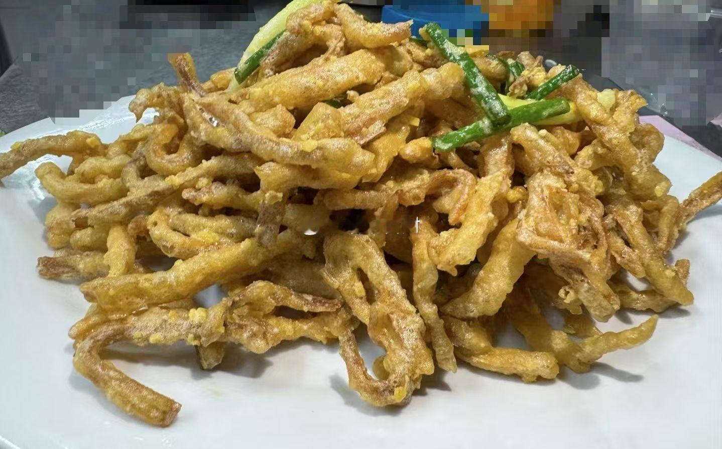 约上三两好友，小酌一杯！知己不须多，三五即可！