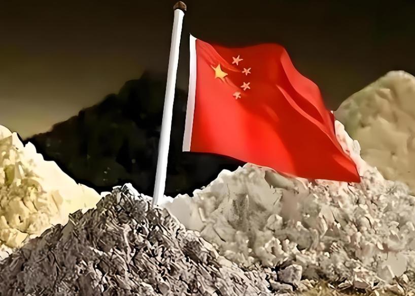 美国这回真是拿出杀手锏，直接发动了史无前例的“全面围堵中国”大戏！不仅把稀土出口