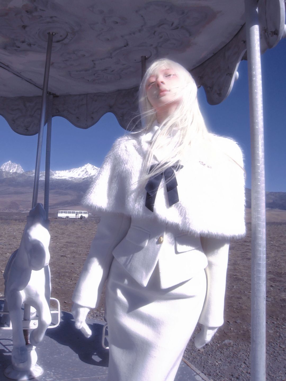 𝓛𝓸𝓷𝓰𝓫𝓸𝔀 𝓗𝓪𝓵𝓵