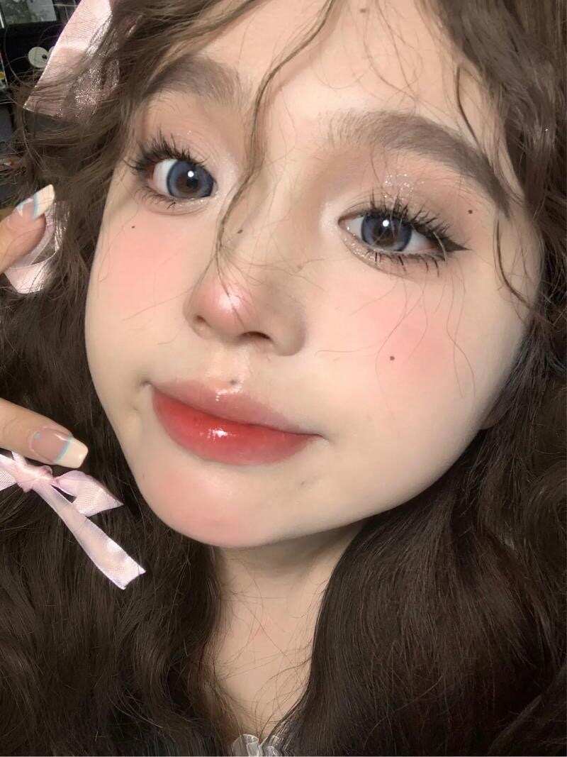 今天是甜甜的奶油感妆容～夏一秒上妆