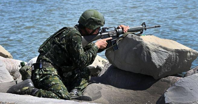 “台独”势力这下郁闷了！原本台军还叫嚣要与大陆打巷战、负隅顽抗，没料到大陆直接亮