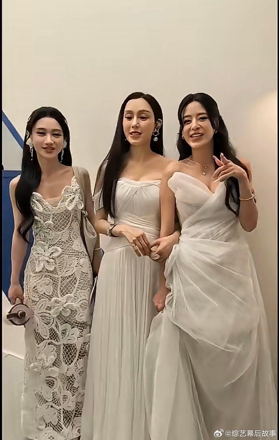 范玮琪江语晨何宣林清唱你曾是少年 不开伴奏依旧稳如CD，姐姐们嗓音干净清澈，简简
