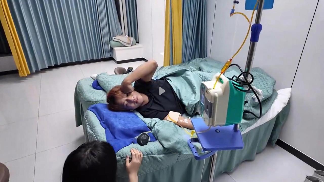 欢子刚被骂摆烂，转头就退赛了。

排练玩手机、拒绝练舞，公演火力值681票垫底。