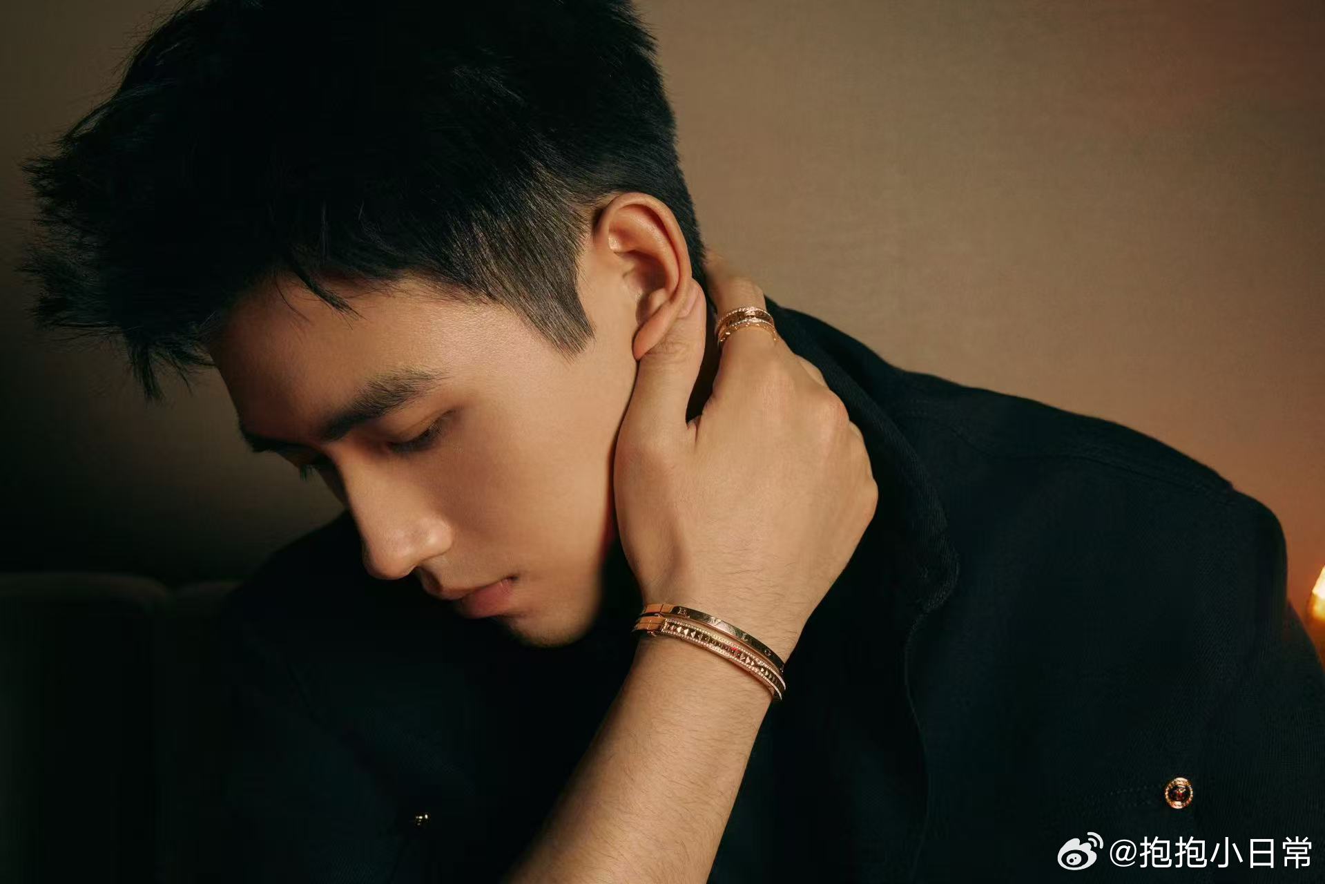 阿瑟人生镜头上新了 陈飞宇每一次出现都能够让我们收获到满满的惊喜，这组照片戳中我