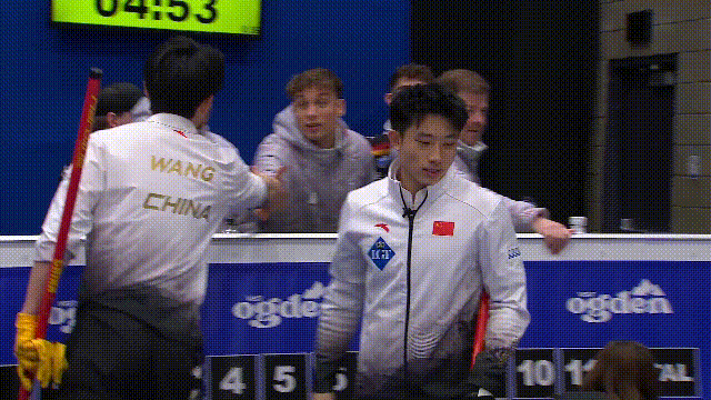 【中德赛后】小费赛后继续表演才艺 