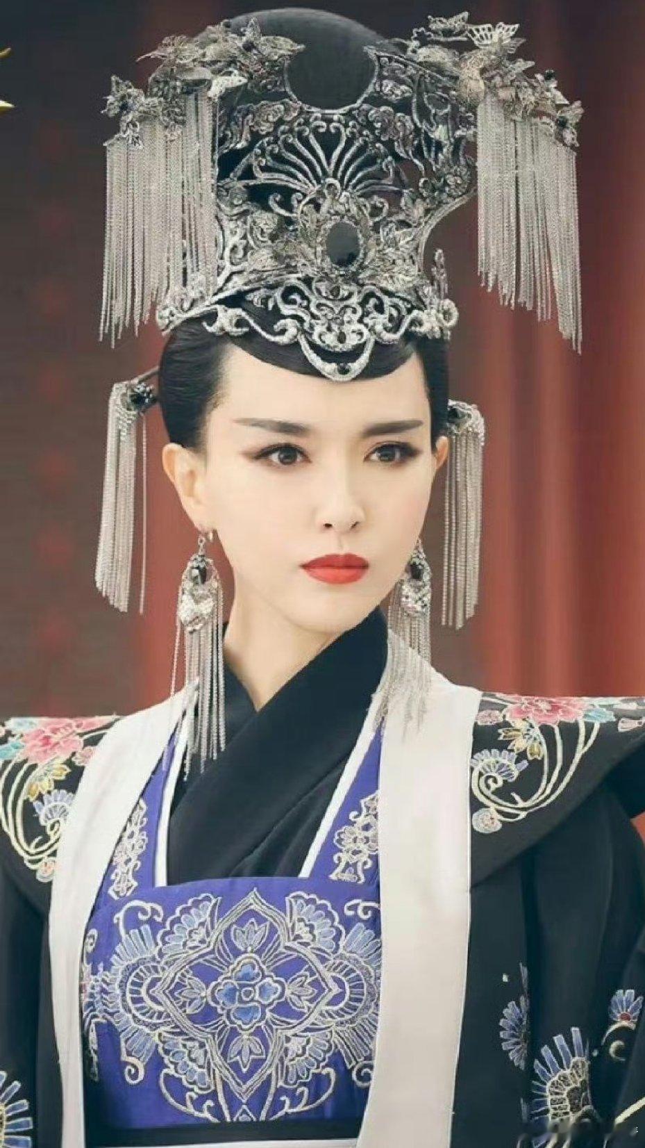 唐嫣杨幂的冯太后，造型师在整她吗？ 