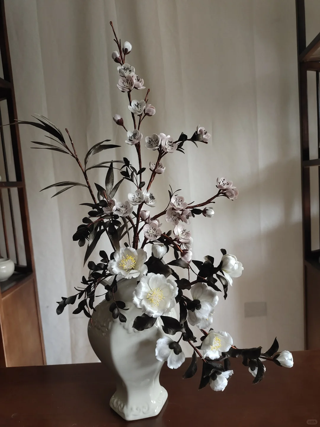 仿古花绒花插瓶摆件