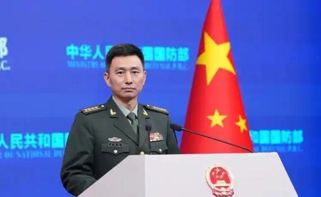 没有任何退路！国防部把话挑明：谁敢阻碍祖国统一，必将被彻底粉碎
 
台海局势，一