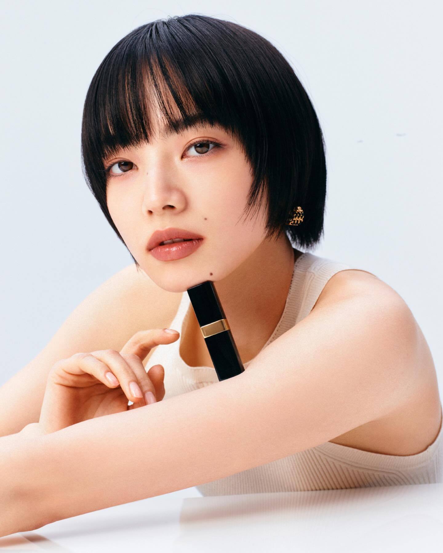 小松菜奈 x Chanel Beauty “ Rouge Coco ”香美妆亚区