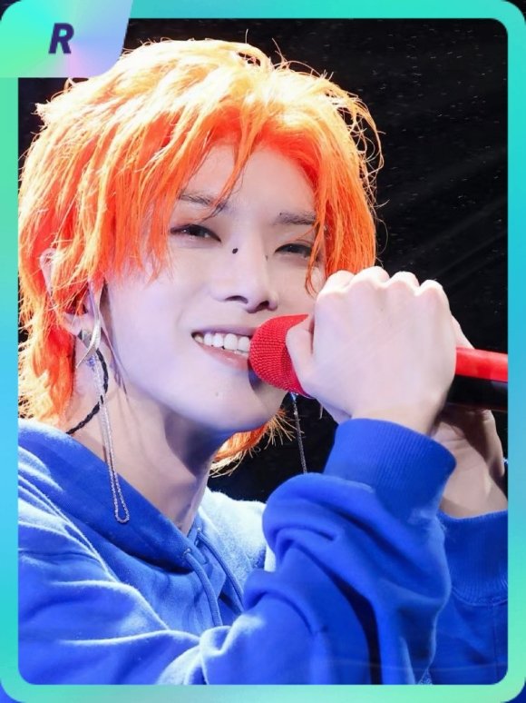 华晨宇 集卡互助ing~送你一张“火星七夕抽卡集”R卡“花花世界”~速速来抢，手